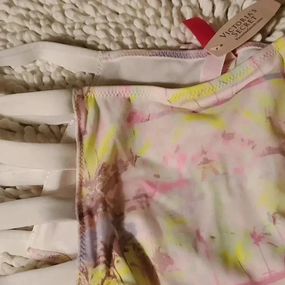 VICTORIA SECRET 2 PIECE - Picture 2 of 5